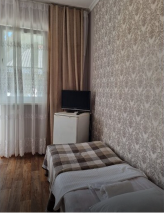 Гостиница Марина Адлер Улучшенный двухместный номер с 2 отдельными кроватями-5